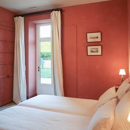 Bed and Breakfast Une Chambre A La Maison Du Ballandreau Monségur Exterior foto